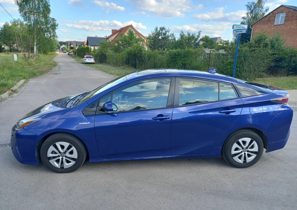 Toyota Prius cena 49999 przebieg: 198000, rok produkcji 2016 z Jasło małe 56